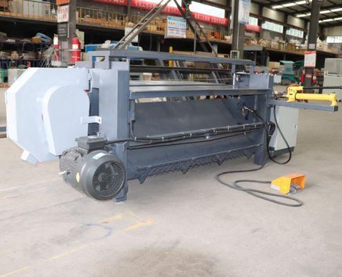 7.5KW Wood Pallet Dismantler Machine Portable Bandsaw Sawmill Diesel Pallet Dismantler