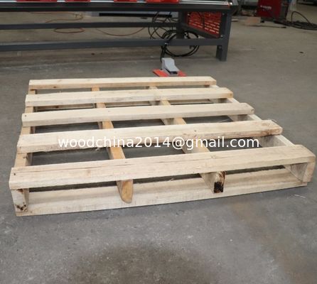 Palet houten nagelmachine, Pneumatische houten pallet nagelmachine breedte max. 3300 mm