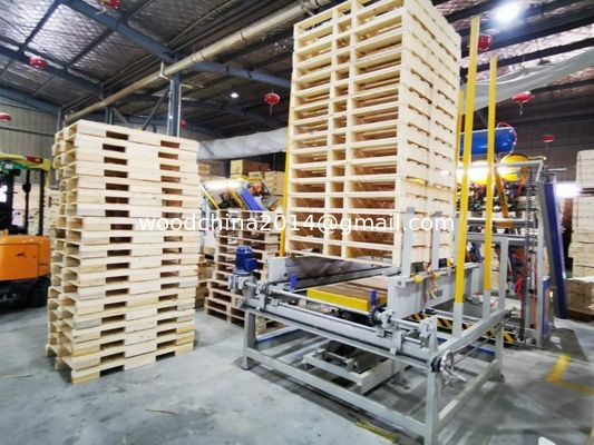 Automatische palletmontage-machine voor het opzetten van stringer-palletten Euro zaagselblokken palletspeldmachine EURO houten palletspeldmachine
