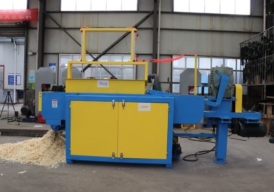 Grote houtschepmachine voor dierenbed 4000 kg per uur