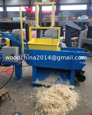 Hout scheermachine / Hout scheermachine voor pluimveebedden