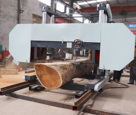 Grote grootte horizontale band zaagmolen Hout zaagmolen Wielen Zaagmolen voor blokken In diameter 2500 mm