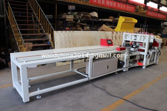 Houtbewerkingsmachines Productielijn van palletmachines Zaagmolen Plywood Foot Pier Snijmachine voor het snijden en nagelen