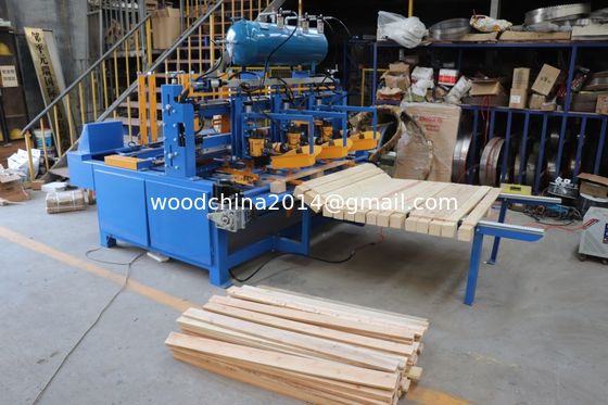 Automatische productielijn voor houten pallets Fabriek Houten palletbeen nagelmachine