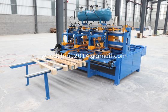 Voltage 3 fase of als de klant nodig heeft Automatisering Europese palletbenen nagelmachine