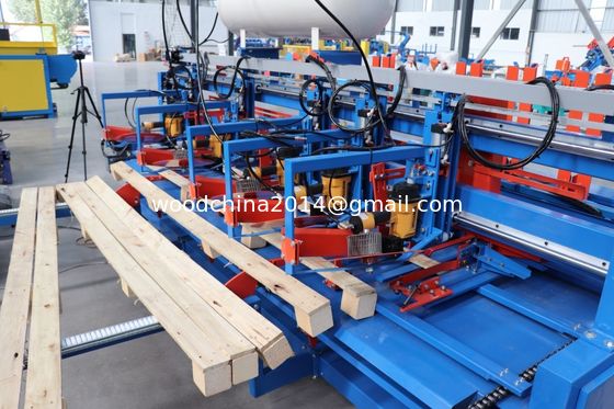 Voltage 3 fase of als de klant nodig heeft Automatisering Europese palletbenen nagelmachine