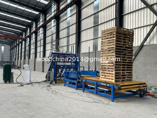 Stringer Houten Paletmachine Houten Palet Automatische Nagelmachine Om Houten Palet te maken