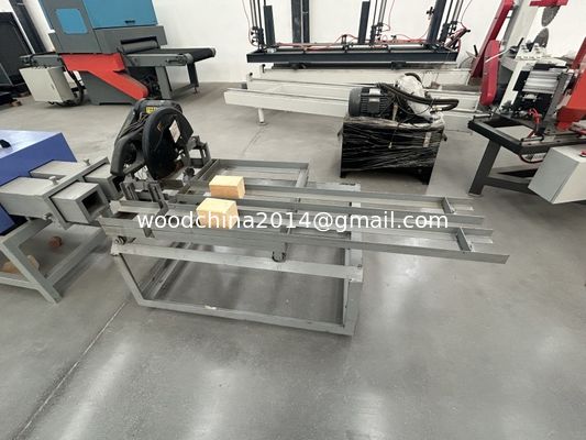 Nieuwe automatische 2-kop houtspeldzaag stofblokmachine Houtpalletmachine