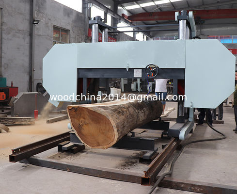 Grote houtwerkende draagbare horizontale bandzaagmachine